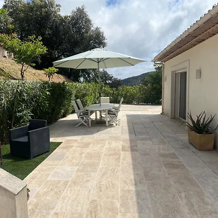 Les Nefliers Lägenhet