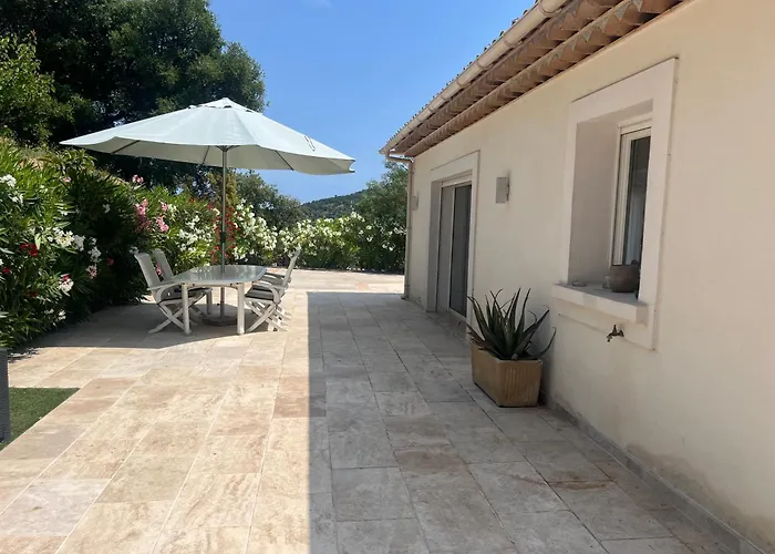 Les Nefliers סן-מקסים