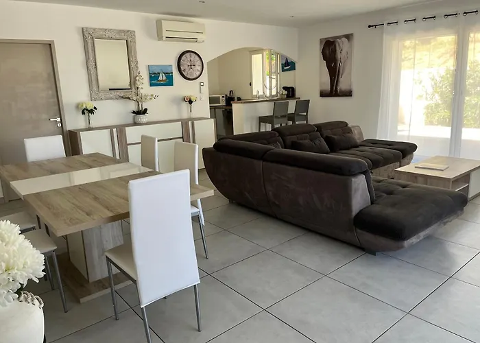 Les Nefliers * Сент-Максим