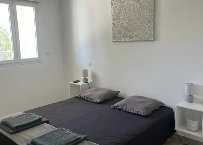 Les Nefliers סן-מקסים